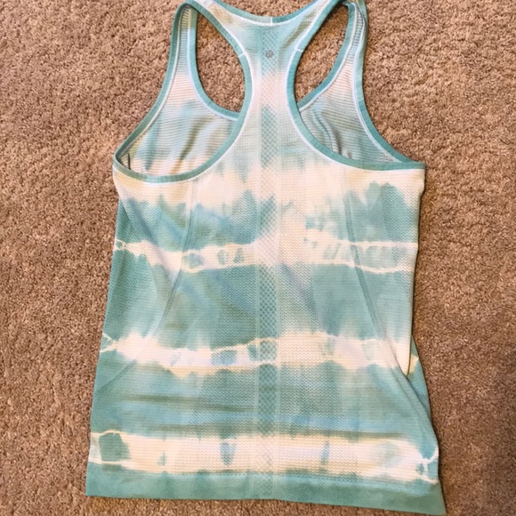 Lululemon tie dye tank top - Picture 2 of 5